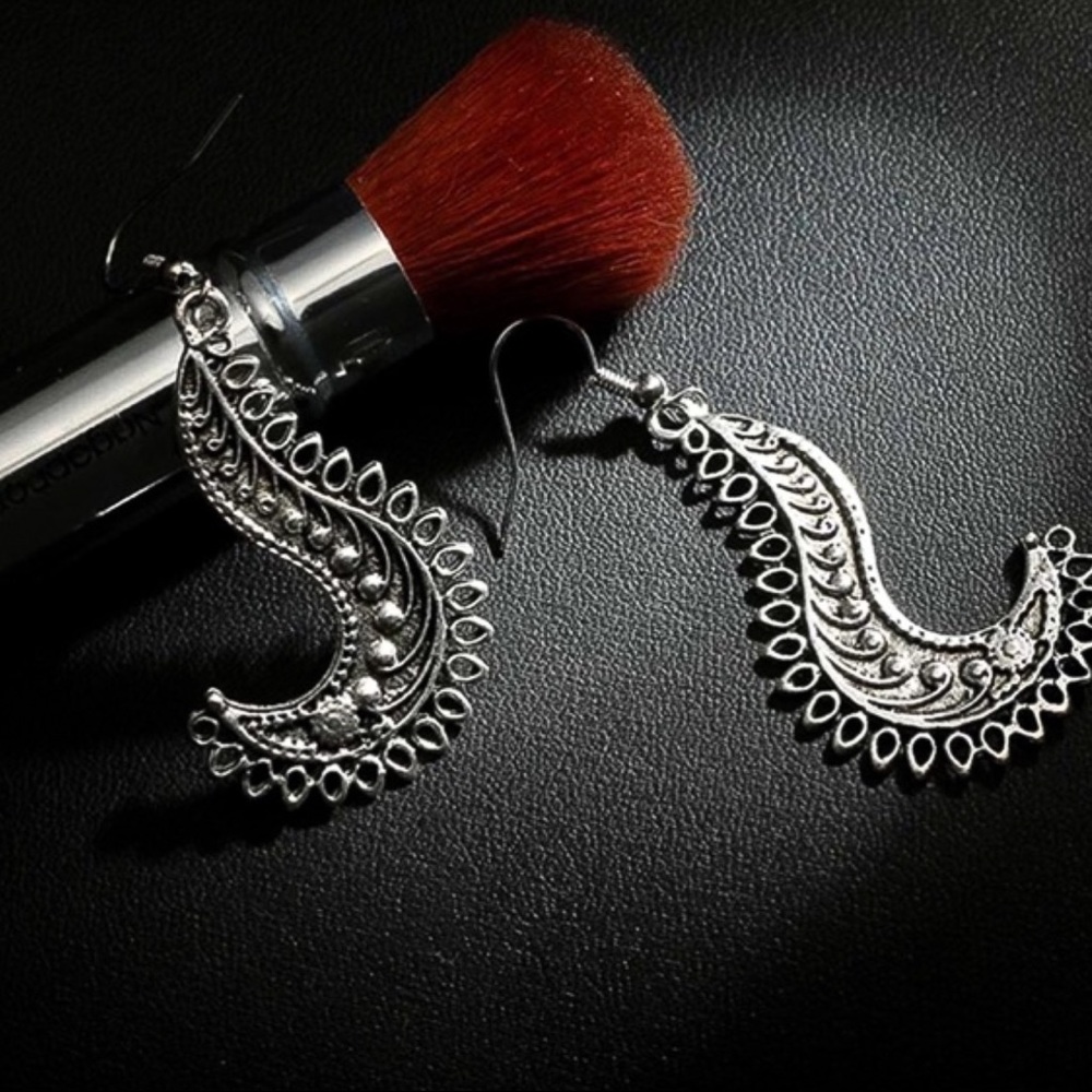 Boho Antiqued Silver Feather Drop Earrings